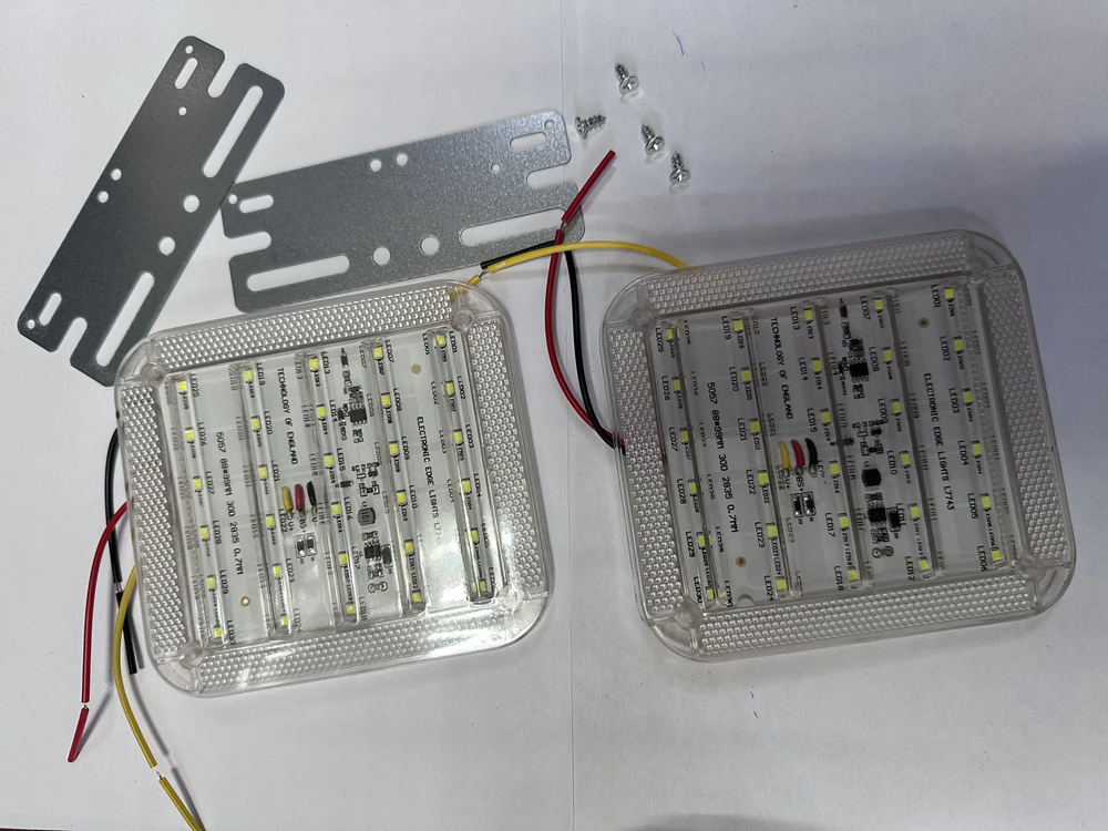 Фонарь габаритный белый 30 LED 123*150 мм 9-80V